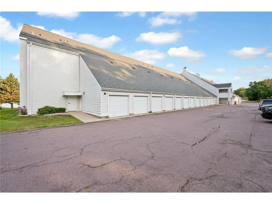 101 Albion Avenue #201, Fairmont, MN 56031 - #3