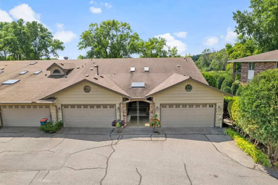 1297 Black Oaks Court N, Plymouth, MN 55447 - #2