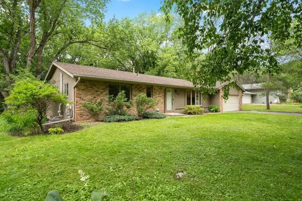 18510 25th Avenue N, Plymouth, MN 55447