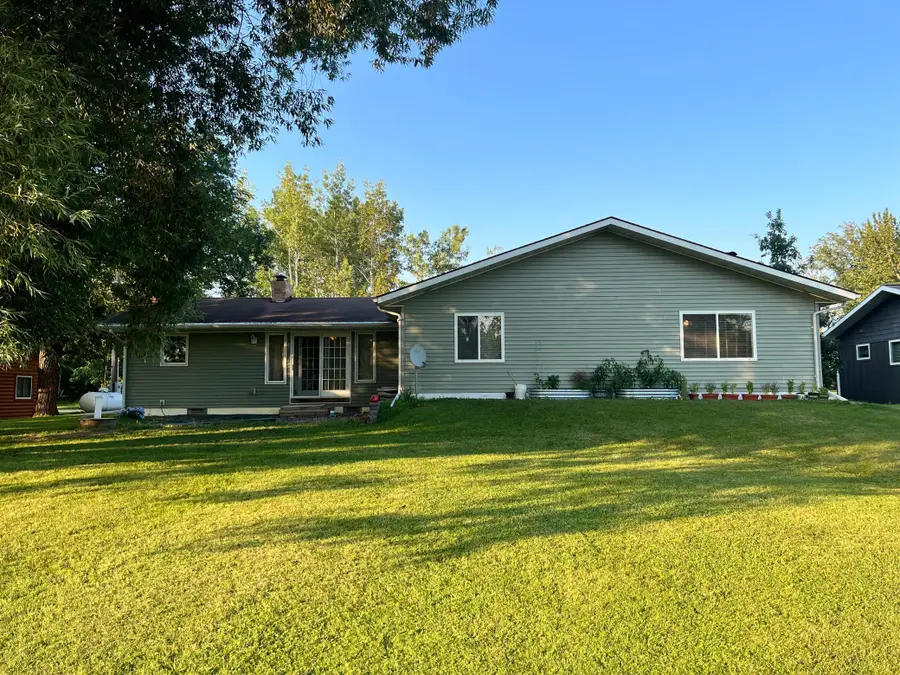 2689 and 2688 Oak Loop Nw, Baudette, MN 56623 - #2