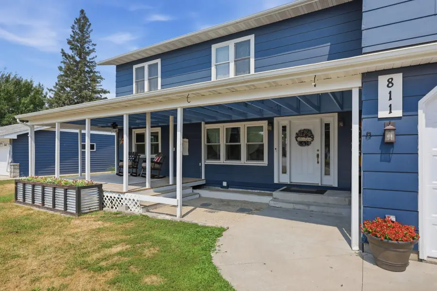 811 1st Avenue E, Ada, MN 56510 - #2