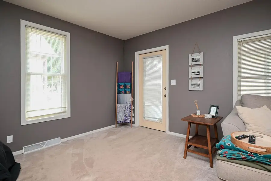 928 W Howard Street, Winona, MN 55987 - #3
