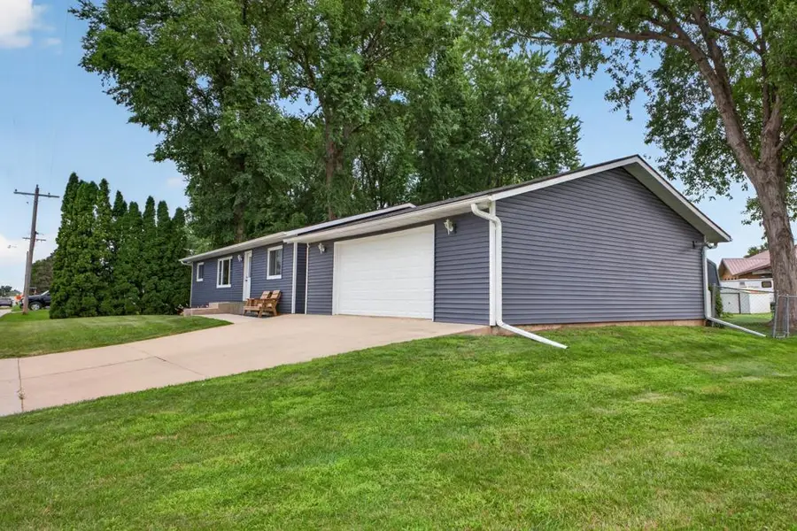 130 4th Avenue Nw, Elgin, MN 55932 - #2