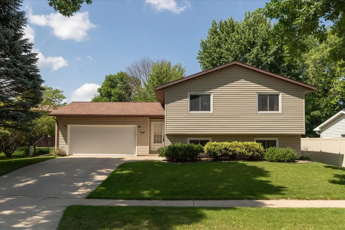 619 Chalet Drive Nw, Rochester, MN 55901 - #1
