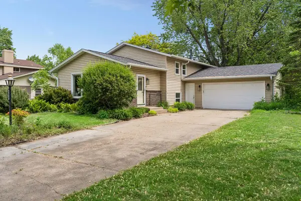 3630 Quaker Lane N, Minneapolis, MN 55441