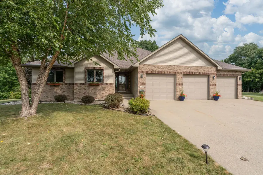 120 Sunburst Circle, Mankato, MN 56001 - #2