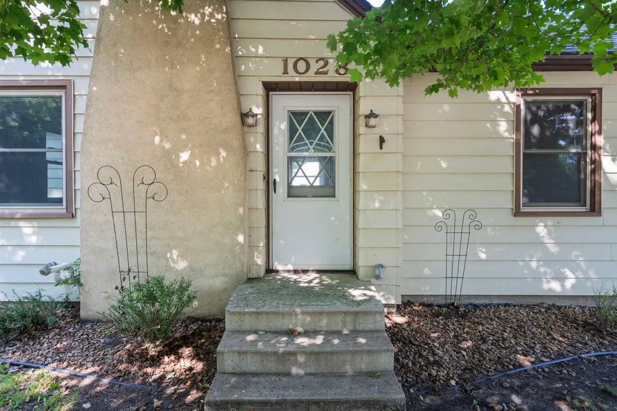 1028 1st Avenue Ne, Faribault, MN 55021 - #1