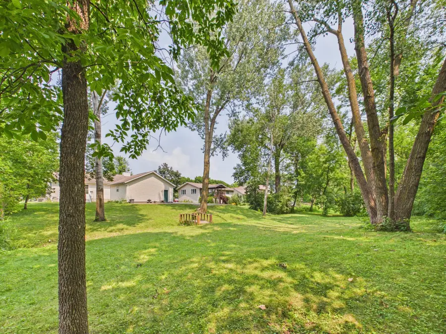 417 Countryside Drive Se, Montgomery, MN 56069 - #2