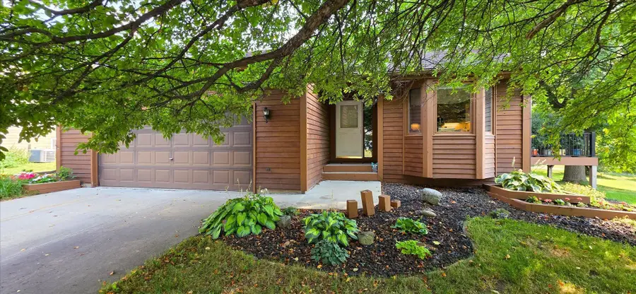 1521 Bruers Court, Chaska, MN 55318 - #3