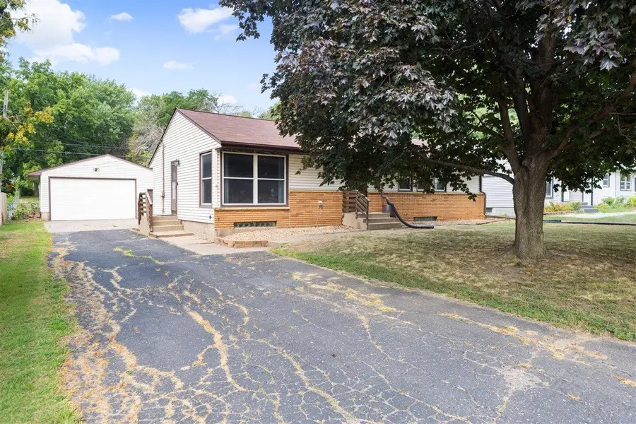 1733 White Bear Avenue N, Maplewood, MN 55109 - #3