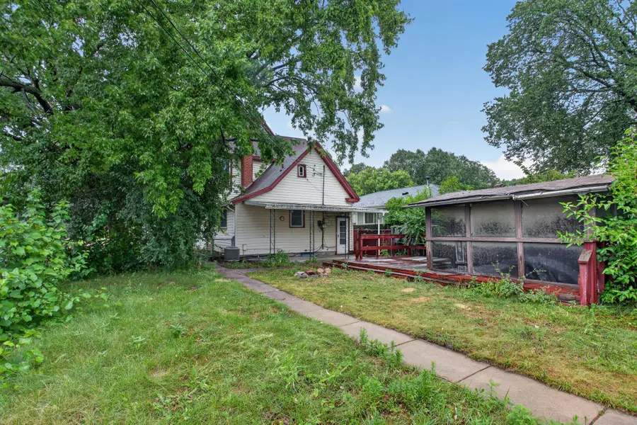 4028 Perry Avenue N, Robbinsdale, MN 55422 - #2