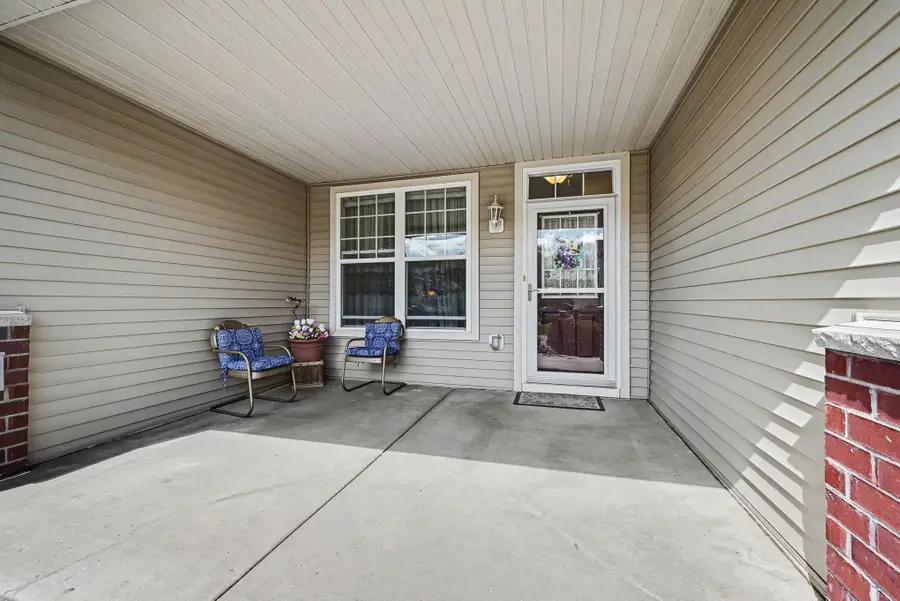 1601 Sumac Circle #B, Carver, MN 55315 - #3