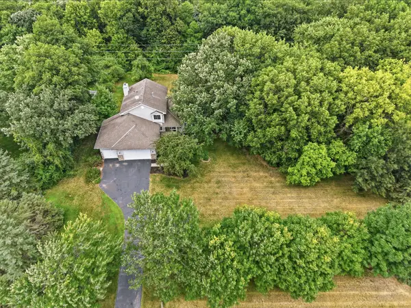 23000 Heather Ridge Drive, Rogers, MN 55374
