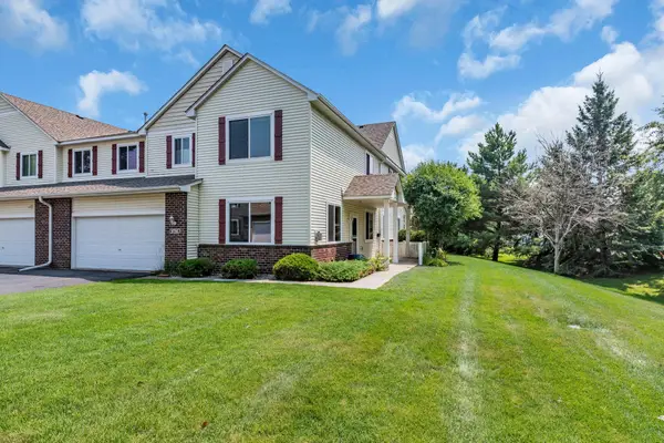 9795 Vagabond Lane N, Maple Grove, MN 55311