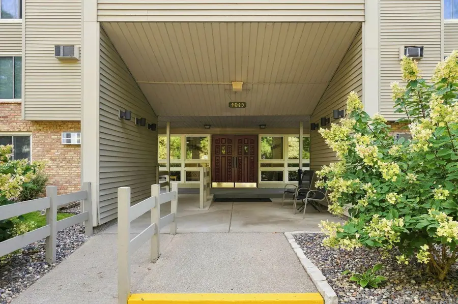 4045 Hodgson Road #201, Shoreview, MN 55126 - #2