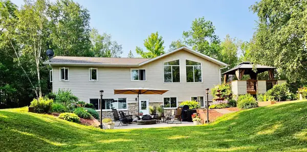 1872 State Highway 11 Se, Baudette, MN 56623