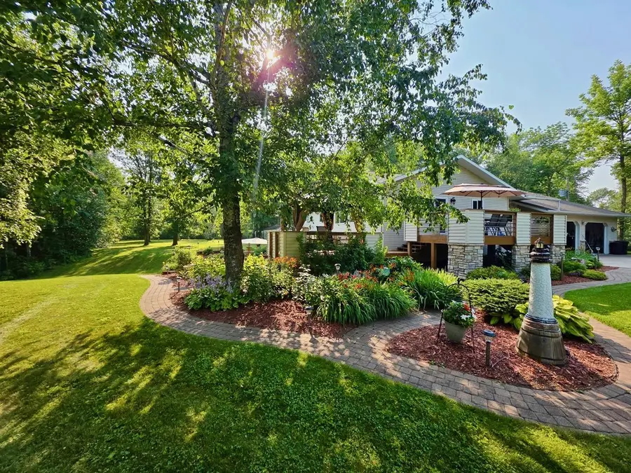 1872 State Highway 11 Se, Baudette, MN 56623 - #3