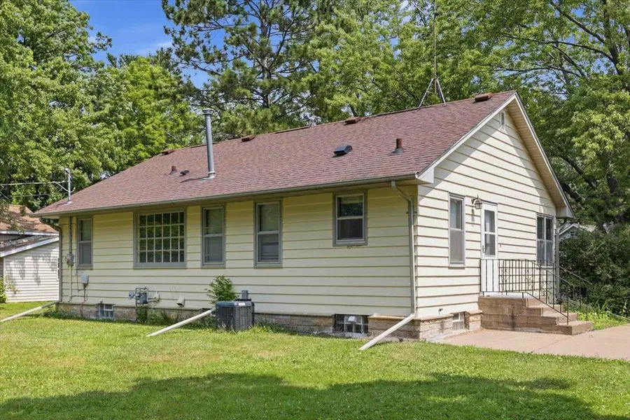 527 Morrison Street, Mora, MN 55051 - #3