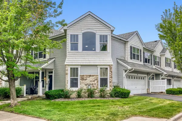 3033 Chamberlain Street N #4, Maplewood, MN 55109
