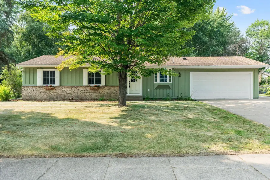 9665 106th Avenue N, Maple Grove, MN 55369 - #2