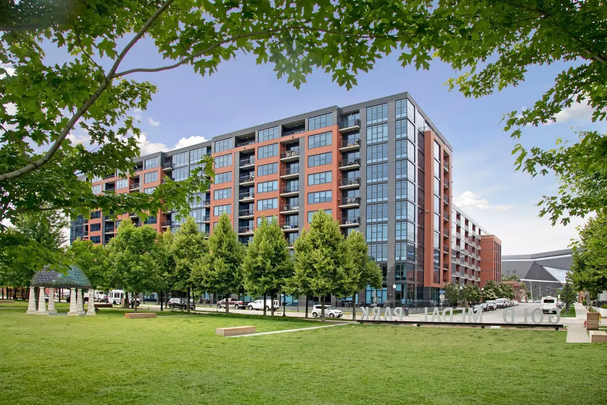 215 10th Avenue S #424, Minneapolis, MN 55415 - #1