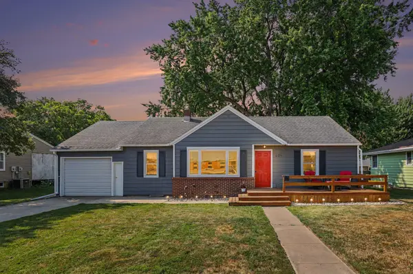 409 W Dodge Street, Luverne, MN 56156