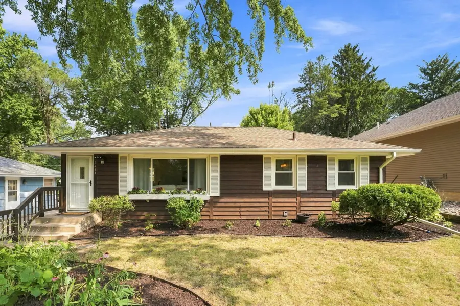 2481 19th Avenue E, North Saint Paul, MN 55109 - #2
