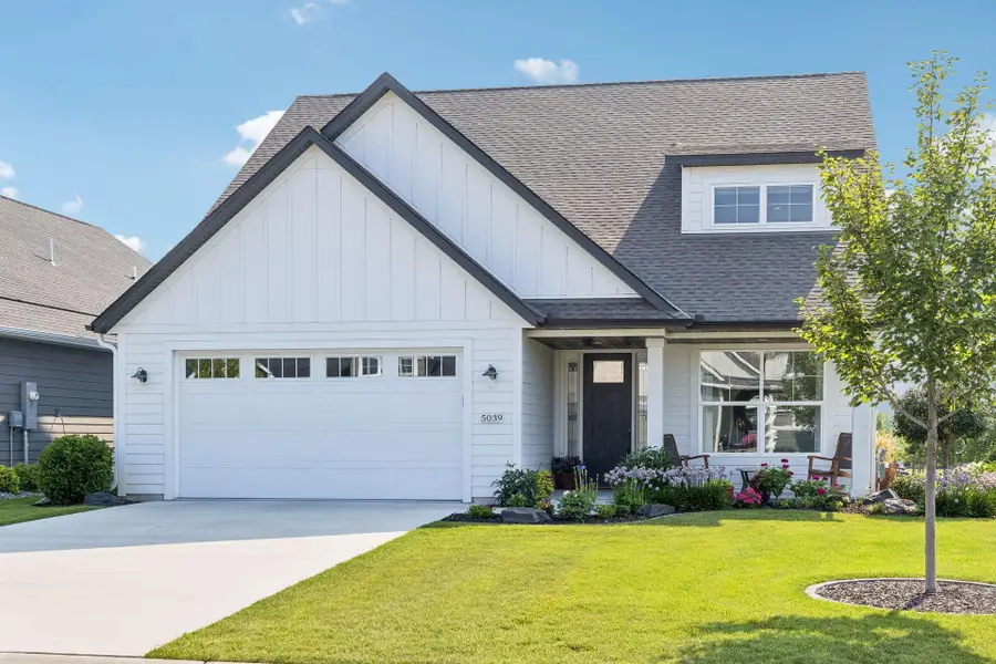 5039 Dale Ridge Road, Woodbury, MN 55129 - #2
