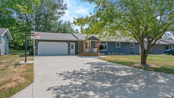 405 S Lake Street, Hendricks, MN 56136