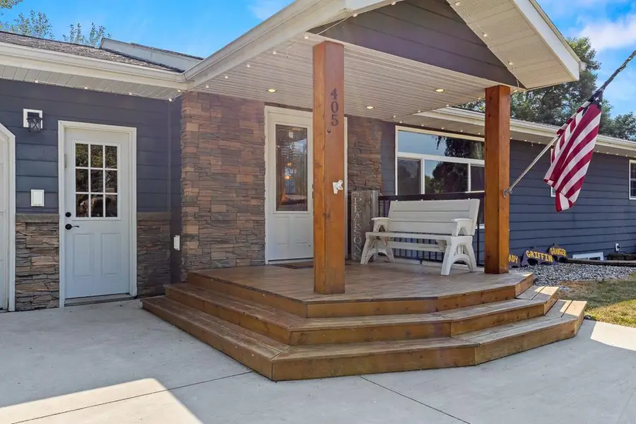 405 S Lake Street, Hendricks, MN 56136 - #3