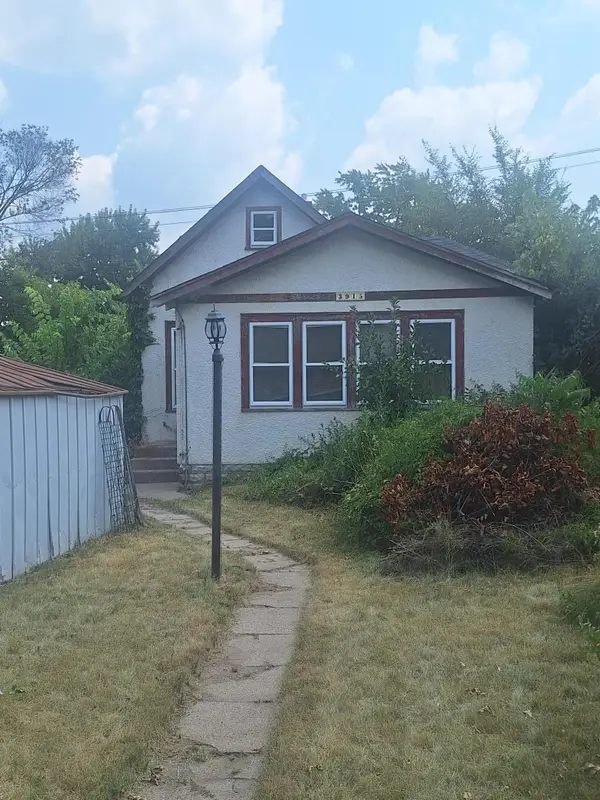 3915 18th Avenue S, Minneapolis, MN 55407