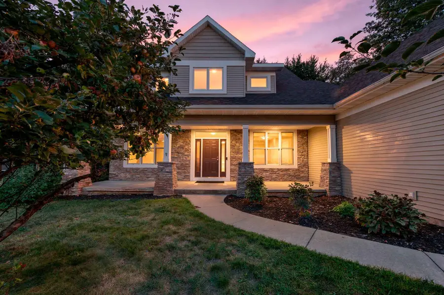 380 Sioux Lookout, Lino Lakes, MN 55014 - #2