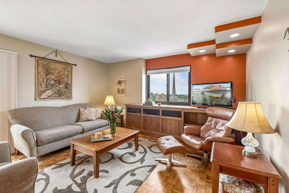 410 Groveland Avenue #1301, Minneapolis, MN 55403 - #1