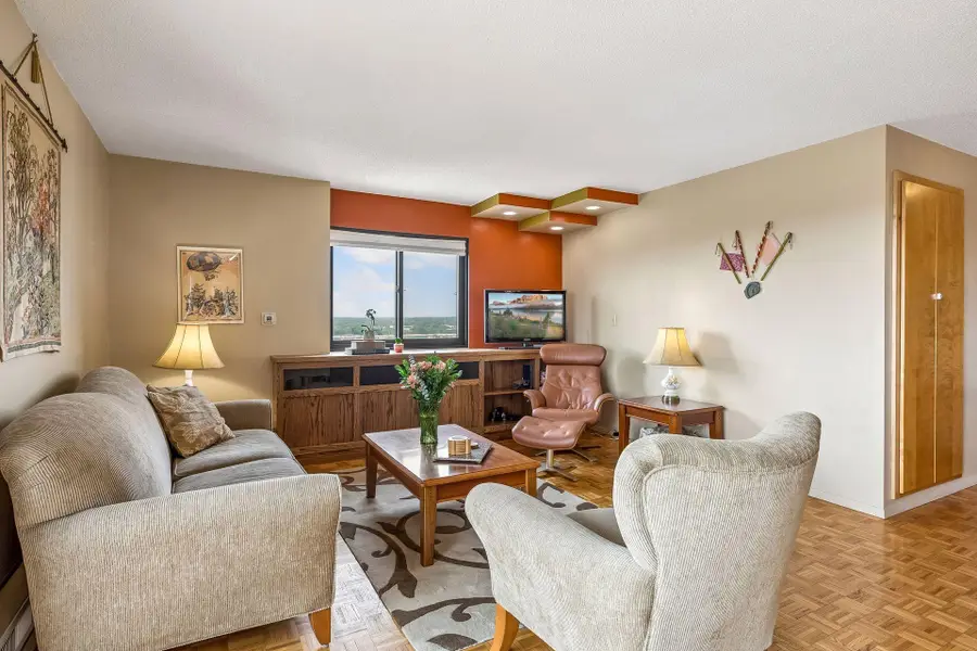410 Groveland Avenue #1301, Minneapolis, MN 55403 - #2