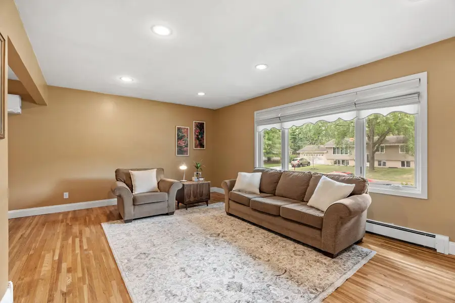 2216 E 114th Street, Burnsville, MN 55337 - #2