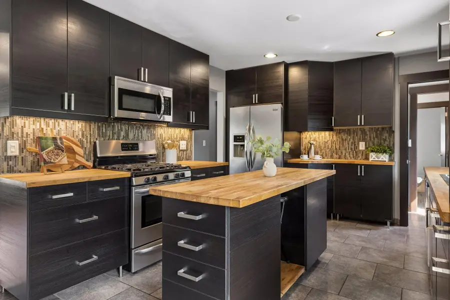 1208 36 1/2 Avenue Ne, Minneapolis, MN 55418 - #2