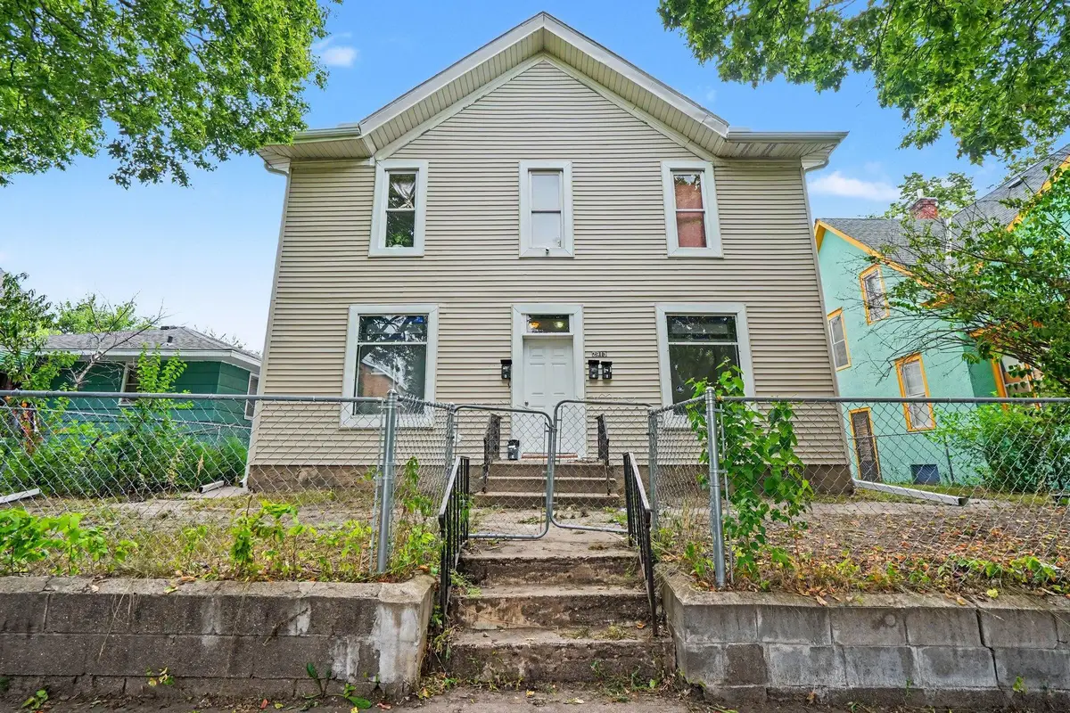 2913 18th Avenue S, Minneapolis, MN 55407 - #1