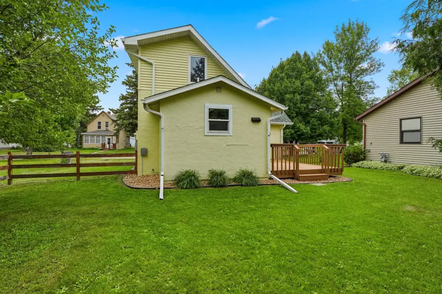 109 Kneale Avenue S, Thief River Falls, MN 56701 - #3