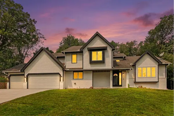13629 Glasgow Lane, Apple Valley, MN 55124
