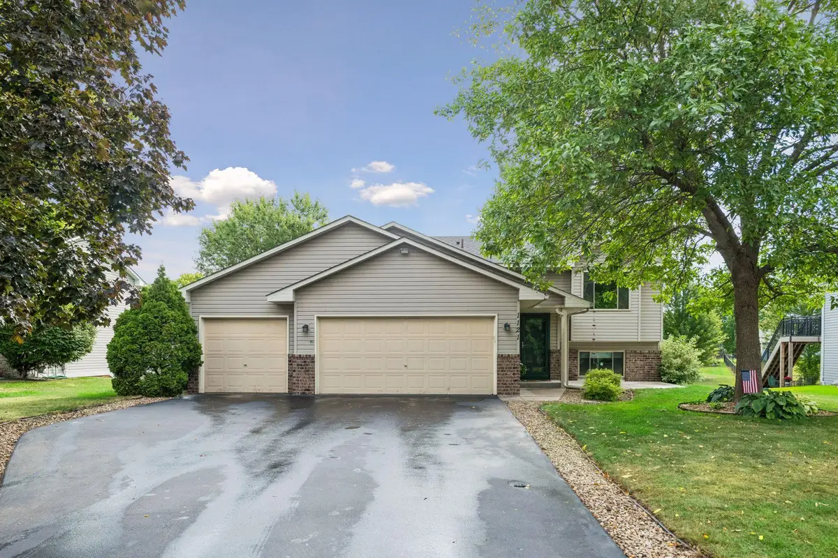 1121 Scott Street S, Shakopee, MN 55379 - #1