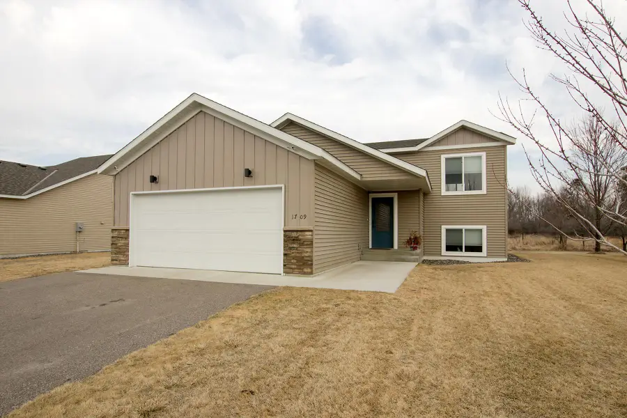 1709 Maple Leaf Lane, Litchfield, MN 55355 - #2