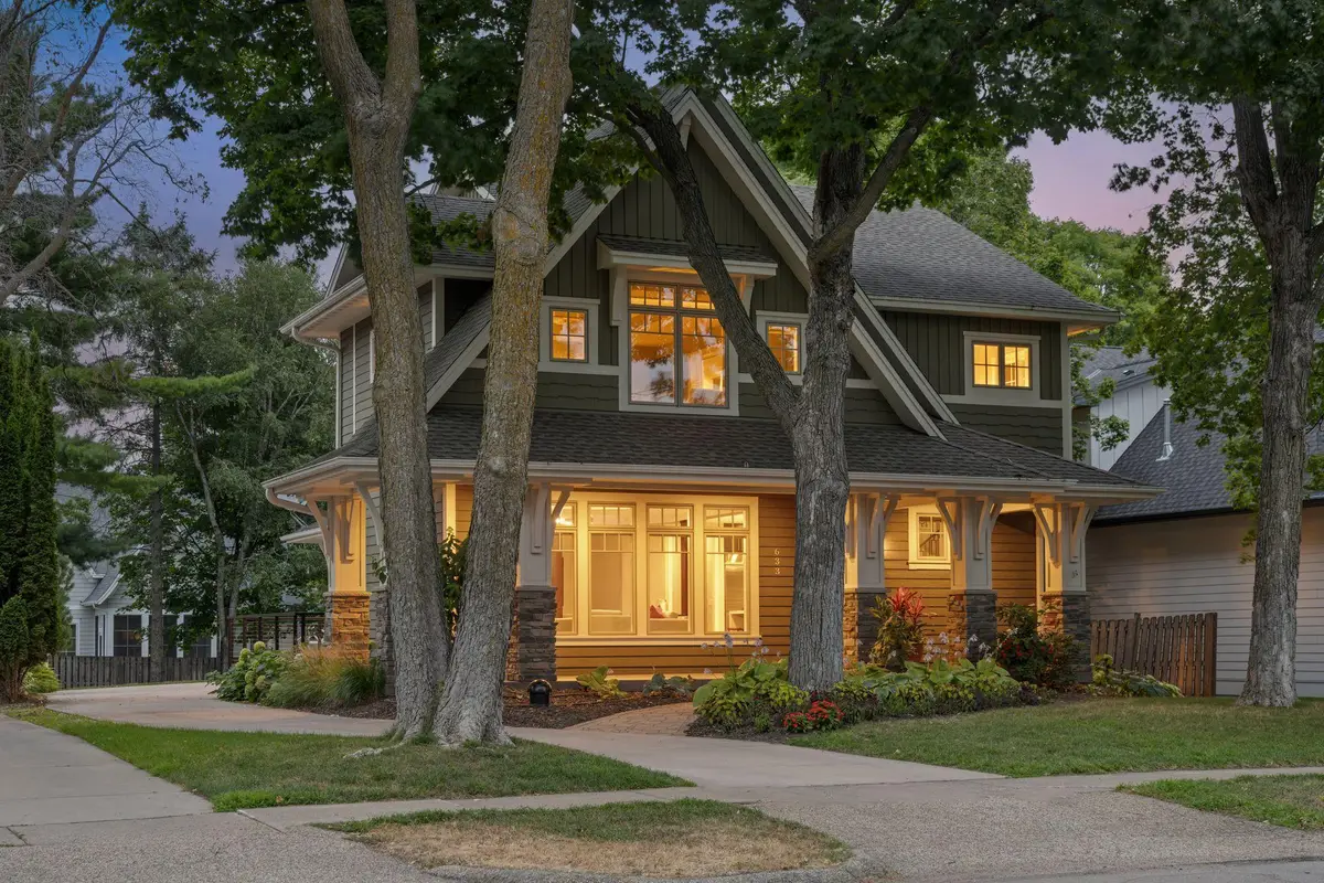 633 Park Street E, Wayzata, MN 55391 - #1