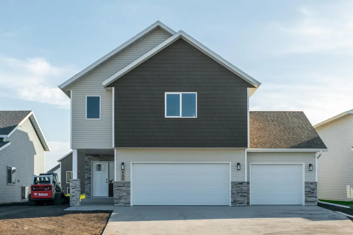 7036 65 Street S, Horace, ND 58047 - #1