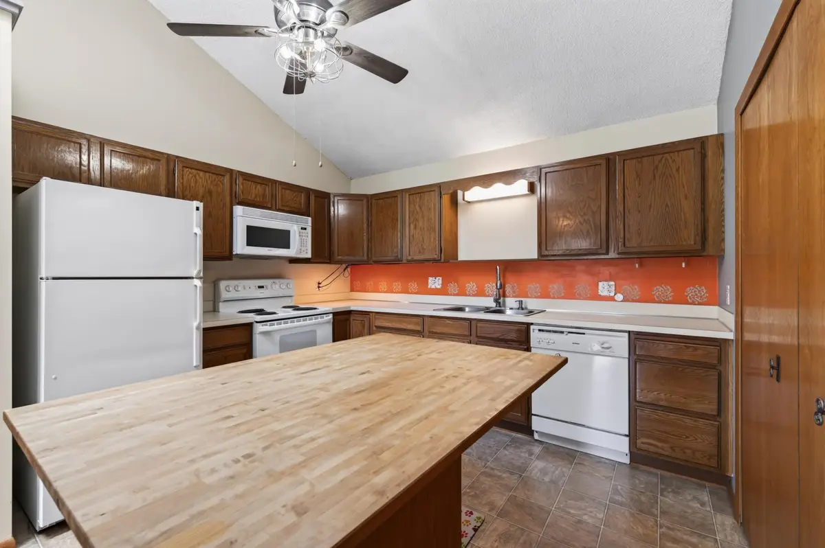 3276 Greenbrier Street #3276C, Vadnais Heights, MN 55127 - #1