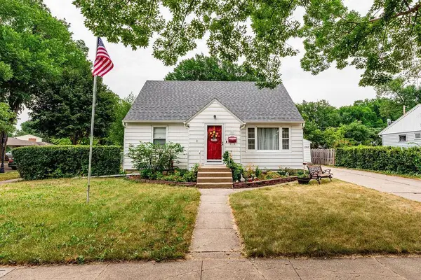 1707 2nd Street N, Fargo, ND 58102
