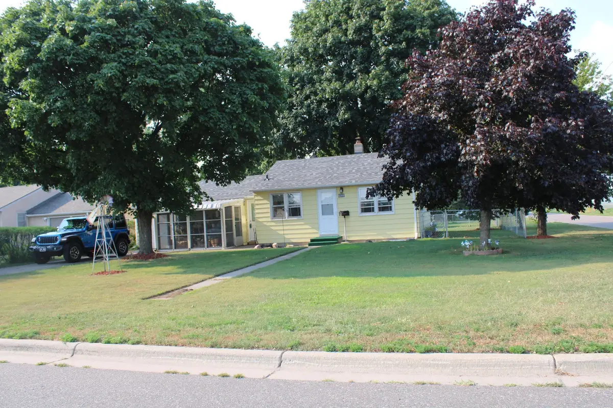 6300 60th Avenue N, Crystal, MN 55428 - #1