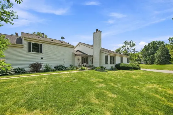 303 Elan Court, Woodbury, MN 55125