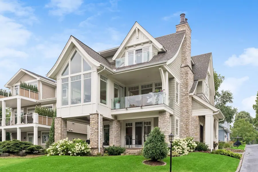 2805 Center Road, Wayzata, MN 55391 - #2
