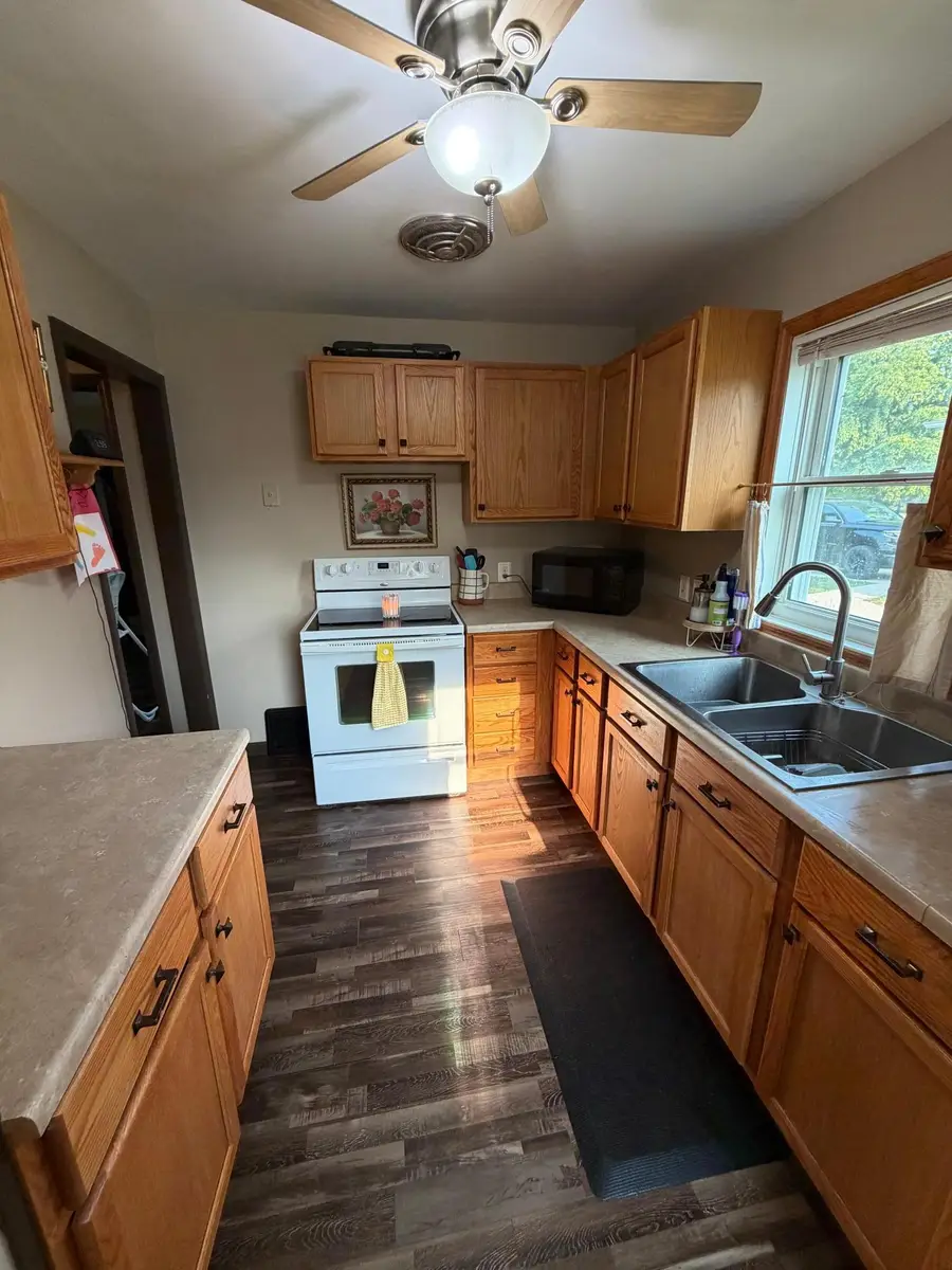 1209 Arnold Avenue N, Thief River Falls, MN 56701 - #3
