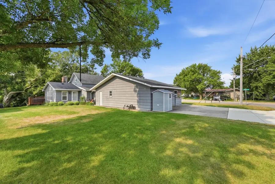 505 Ash Street Se, New London, MN 56273 - #2